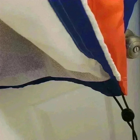 Men's NCAA Gators wind breaker. SZ LG. Never worn, didn't fit - Picture 5 of 5